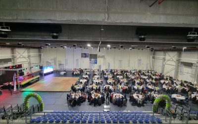 Avatni jó – az első céges bulit a Radír szervezte az új hatvani sportcsarnokban